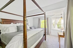 Noble House Inn