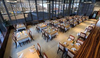 Hotel AquaCity Seasons