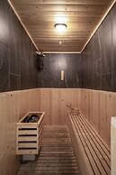 Amanaki Saigon Boutique Hotel