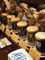 Amanaki Saigon Boutique Hotel