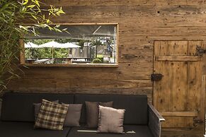 Arena Lodge