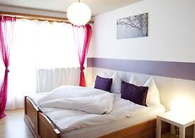 Arena Lodge