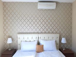 Trendy Deluxe Apartments