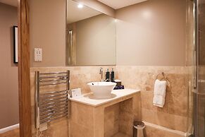 DoubleTree by Hilton Milton Keynes