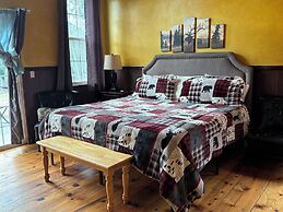 Sequoia Riverfront Cabins