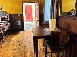 Sequoia Riverfront Cabins