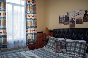 Sequoia Riverfront Cabins