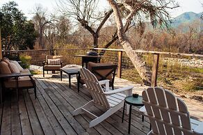 Sequoia Riverfront Cabins