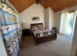 Sequoia Riverfront Cabins