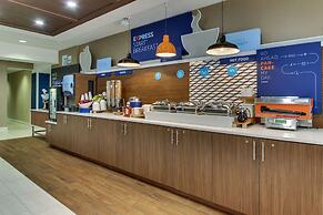Holiday Inn Express Hotel & Suites Columbus-Fort Benning by IHG