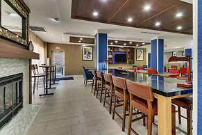Holiday Inn Express Hotel & Suites Columbus-Fort Benning by IHG