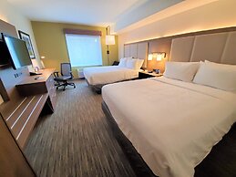 Holiday Inn Express & Suites Seattle North - Lynnwood by IHG