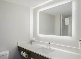 Holiday Inn Express Hotel & Suites FLORENCE NORTHEAST by IHG