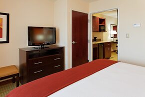 Holiday Inn Express Hotel & Suites FLORENCE NORTHEAST, an IHG Hotel