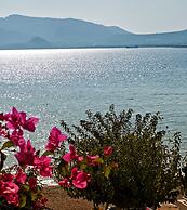 Haraki Mare Studios & Apartments