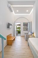 Haraki Mare Studios & Apartments