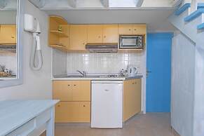 Haraki Mare Studios & Apartments