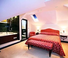 Vigo Hotel