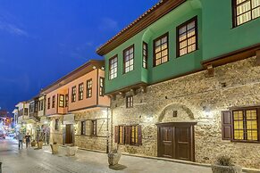 Kaucuk Hotel