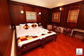 Kondai Lip Backwater Heritage Resort