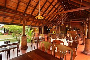 Kondai Lip Backwater Heritage Resort