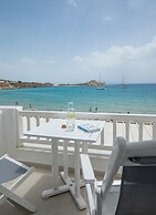 Acrogiali Beachfront Hotel