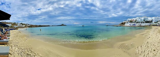 Acrogiali Beachfront Hotel