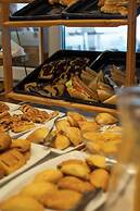 Acrogiali Beachfront Hotel