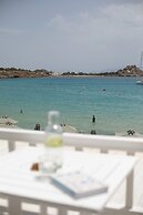 Acrogiali Beachfront Hotel