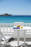 Acrogiali Beachfront Hotel