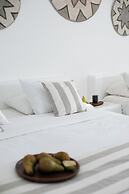 Acrogiali Beachfront Hotel