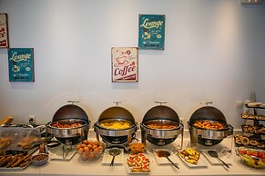 Acrogiali Beachfront Hotel