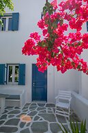 Acrogiali Beachfront Hotel