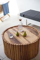 Acrogiali Beachfront Hotel