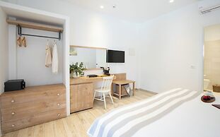 Acrogiali Beachfront Hotel