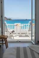 Acrogiali Beachfront Hotel