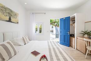 Acrogiali Beachfront Hotel