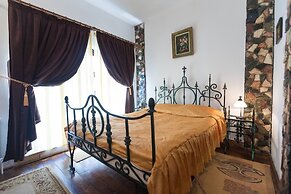 Hunter Prince Castle Hotel