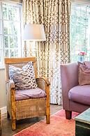 5th Avenue Gooseberry Guest House