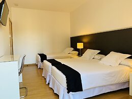 Super Balmes Guest House