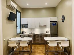 Super Balmes Guest House