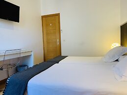 Super Balmes Guest House