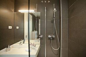 Super Balmes Guest House