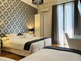 Super Balmes Guest House