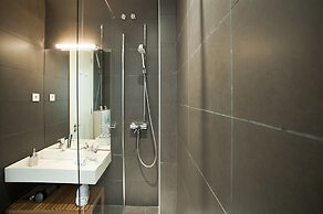 Super Balmes Guest House