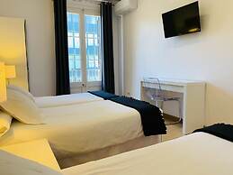 Super Balmes Guest House