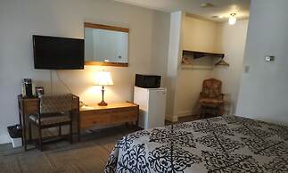 Pleasant Valley Motel