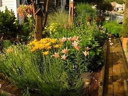 1825 Inn Bed and Breakfast