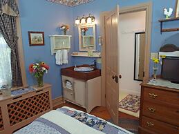 1825 Inn Bed and Breakfast