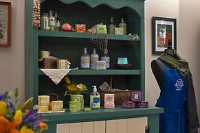 1825 Inn Bed and Breakfast